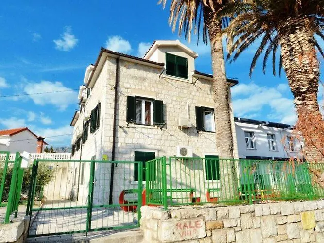 Apartment Villa Bepe - Three Bedroom Apartment With Sea View Split