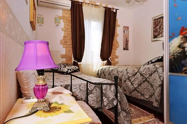 Apartment Villa Bepe - Three Bedroom Apartment With Sea View Split Croatia