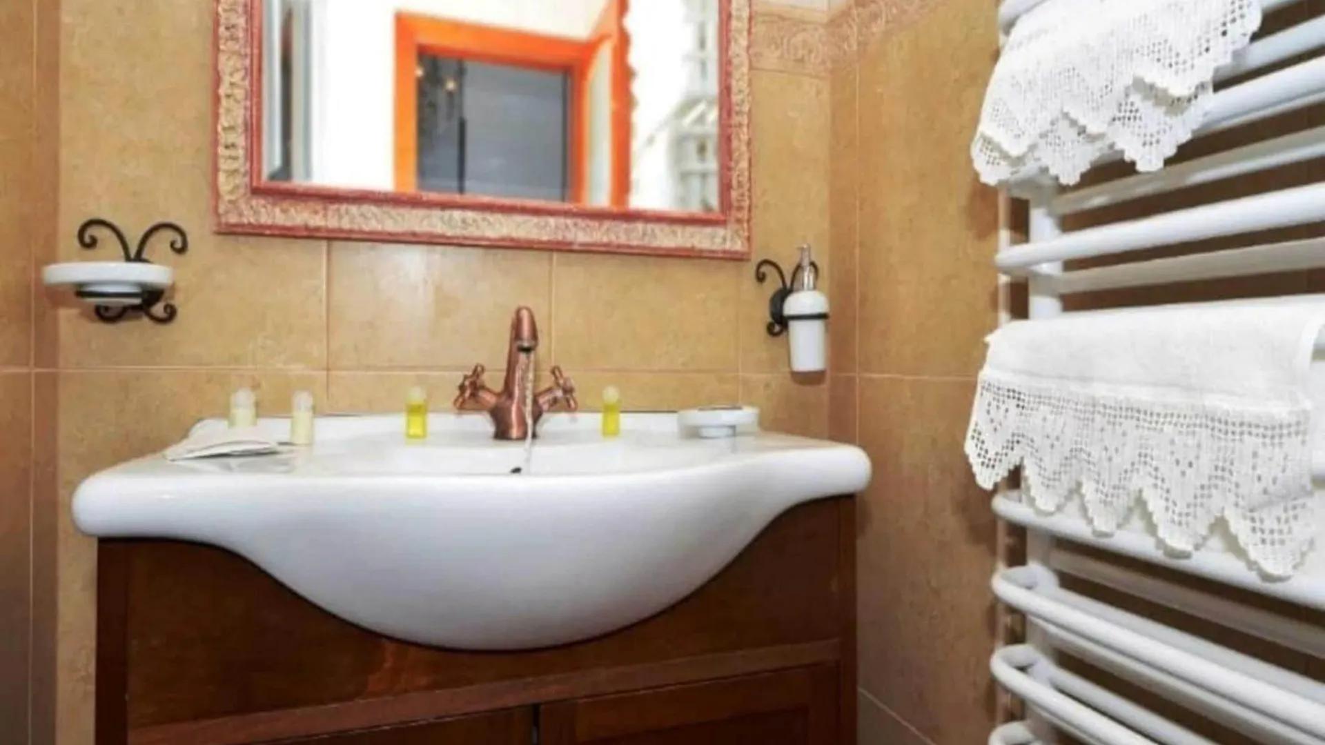 Apartment Villa Bepe - Three Bedroom Apartment With Sea View Split 0*,  Croatia