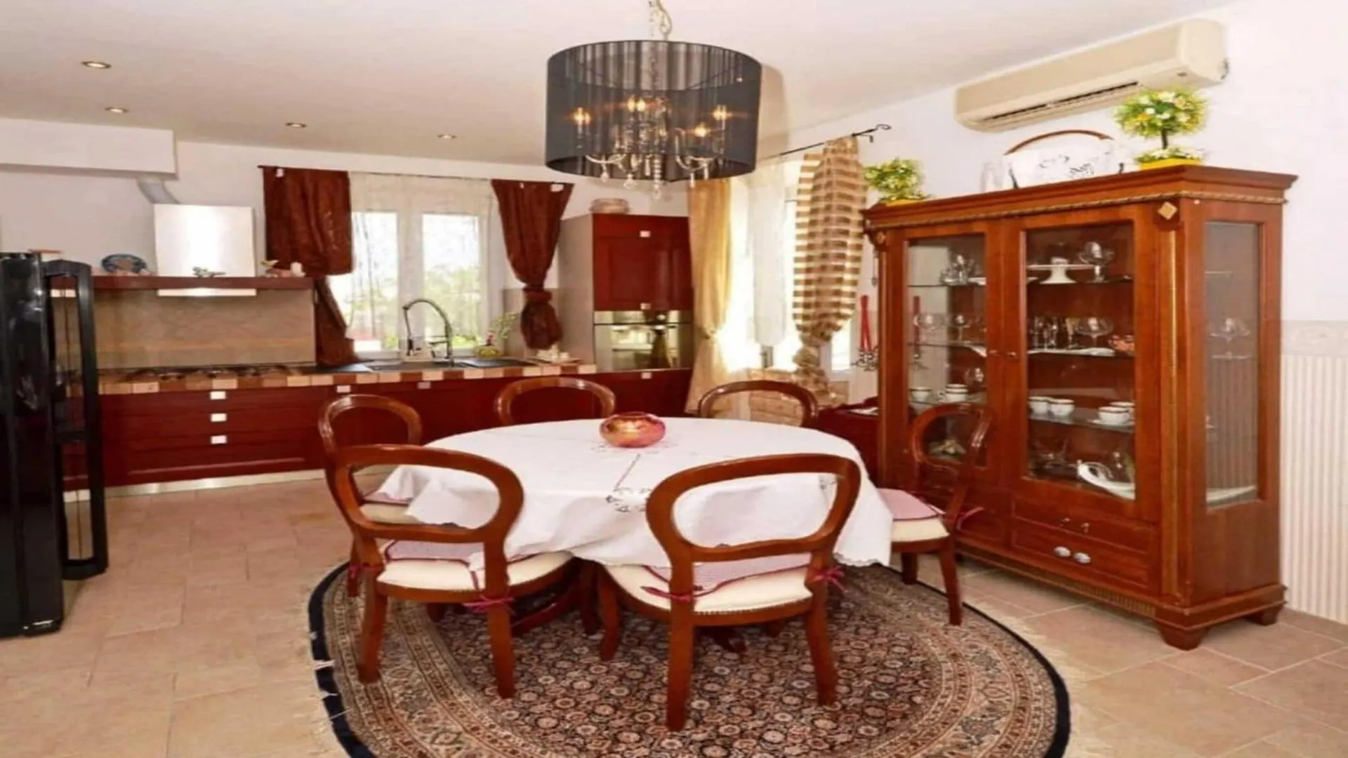 Apartment Villa Bepe - Three Bedroom Apartment With Sea View Split